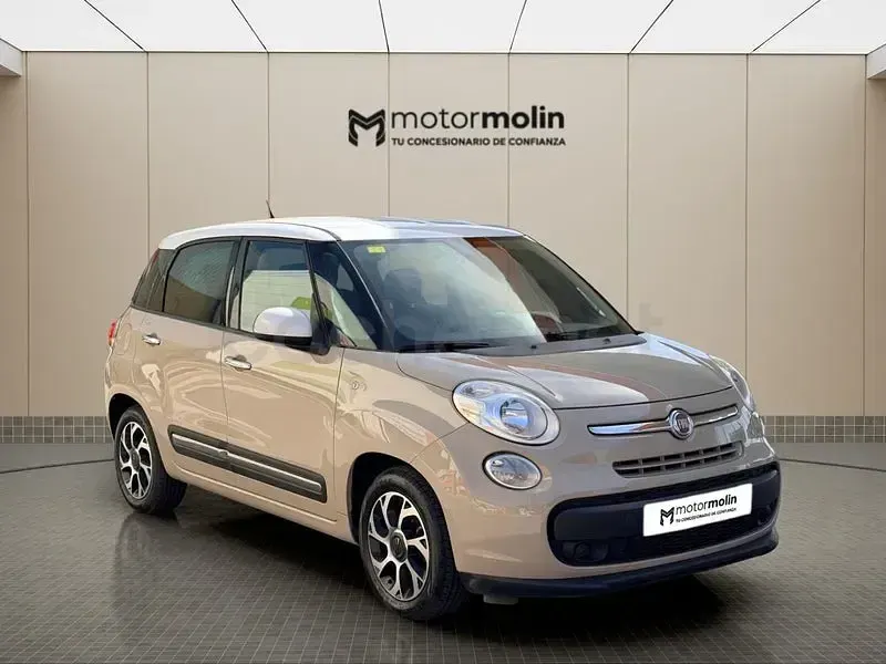 Usado Fiat 500L Lounge 95 CV (69 kW) 2016 Beige Monovolumen