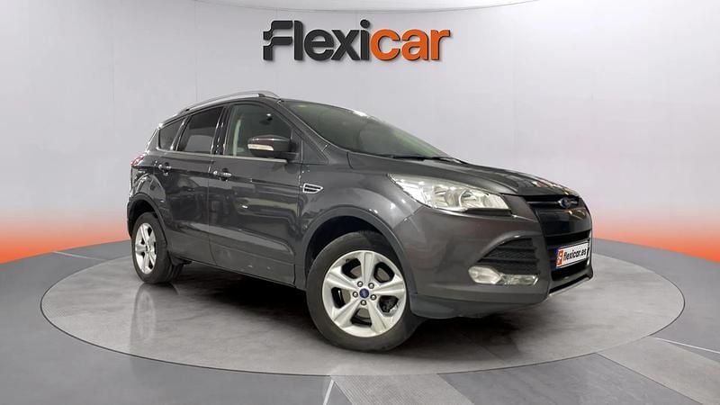Usado Ford Kuga Titanium 150 CV (110 kW) 2016 Gris SUV