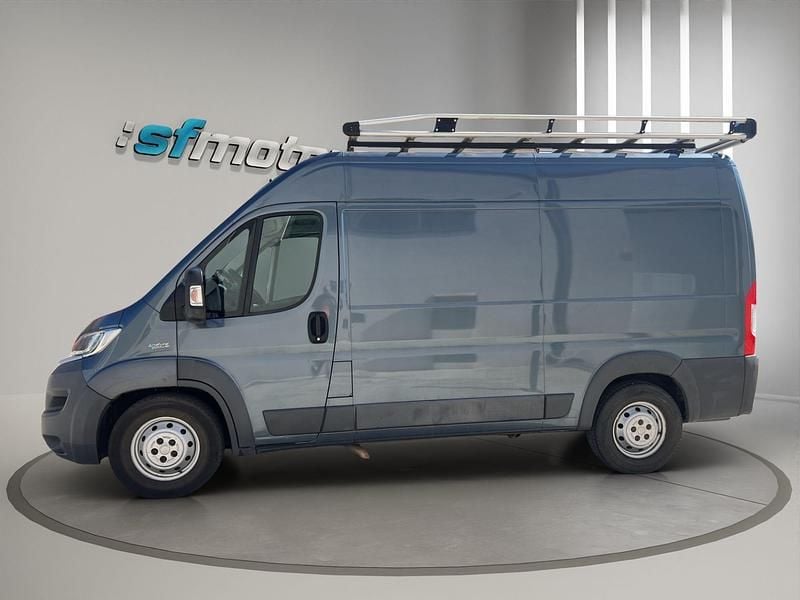 Usado Fiat Ducato S 136 CV (100 kW) 2017 Gris Van