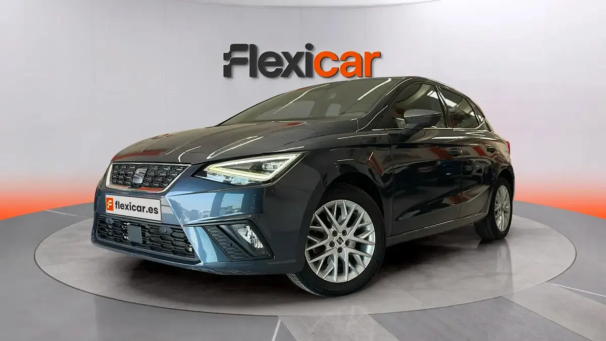 Usado Seat Ibiza XCELLENCE 116 CV (85 kW) 2024 Azul Utilitario