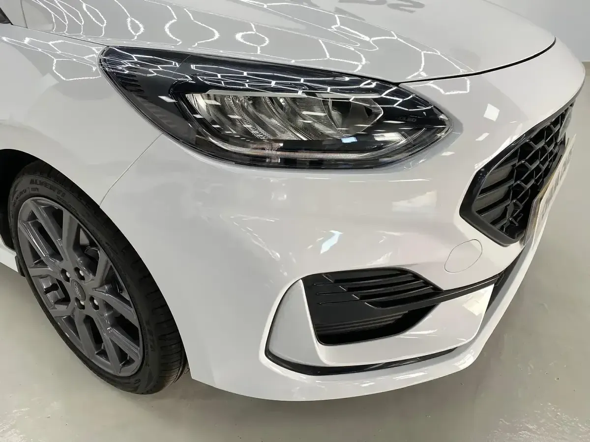 Usado Ford Fiesta ST-Line 125 CV (91 kW) 2022 Blanco Berlina