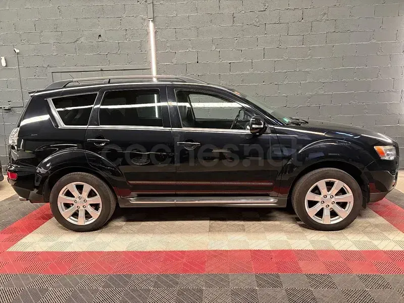 Usado Mitsubishi Outlander Motion 177 CV (130 kW) 2010 Negro SUV