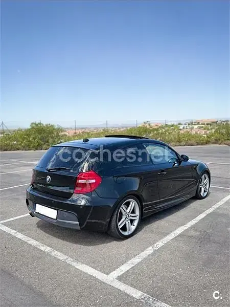 Usado BMW 123 204 CV (150 kW) 2007 Negro Utilitario