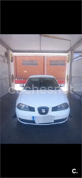Blanco Usado 2005 Seat Ibiza Berlina | 3200 € (Precio justo) - Imagen 1/4