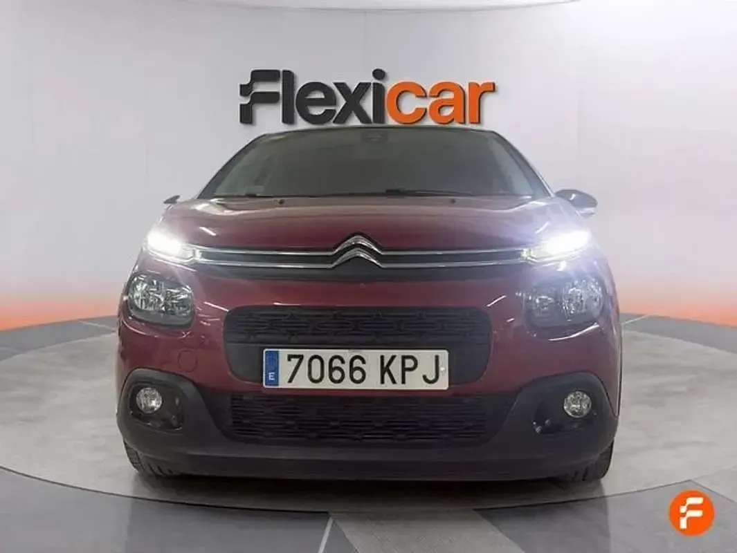 Usado Citroën C3 Feel 68 CV (50 kW) 2018 Rojo Utilitario