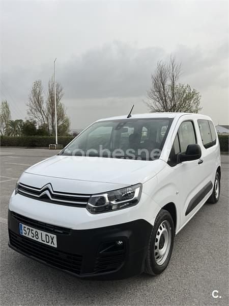 Usado Citroën Berlingo Live 102 CV (75 kW) 2020 Blanco Monovolumen