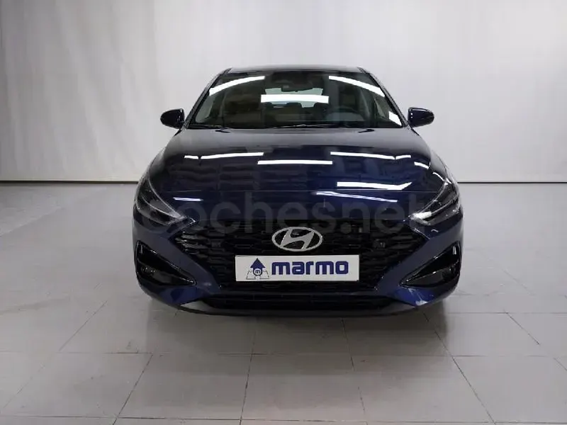 Nuevo Hyundai i30 100 CV (73 kW) 2026 Azul Berlina