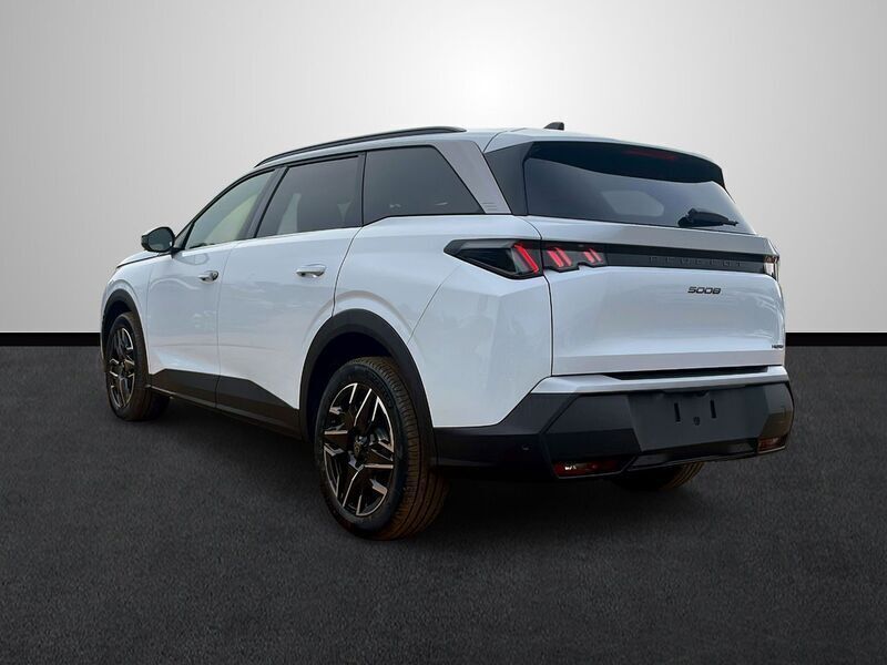 Usado Peugeot 5008 Allure 145 CV (106 kW) 2024 Blanco Monovolumen