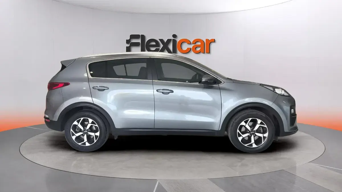 Usado Kia Sportage 136 CV (100 kW) 2020 Gris SUV