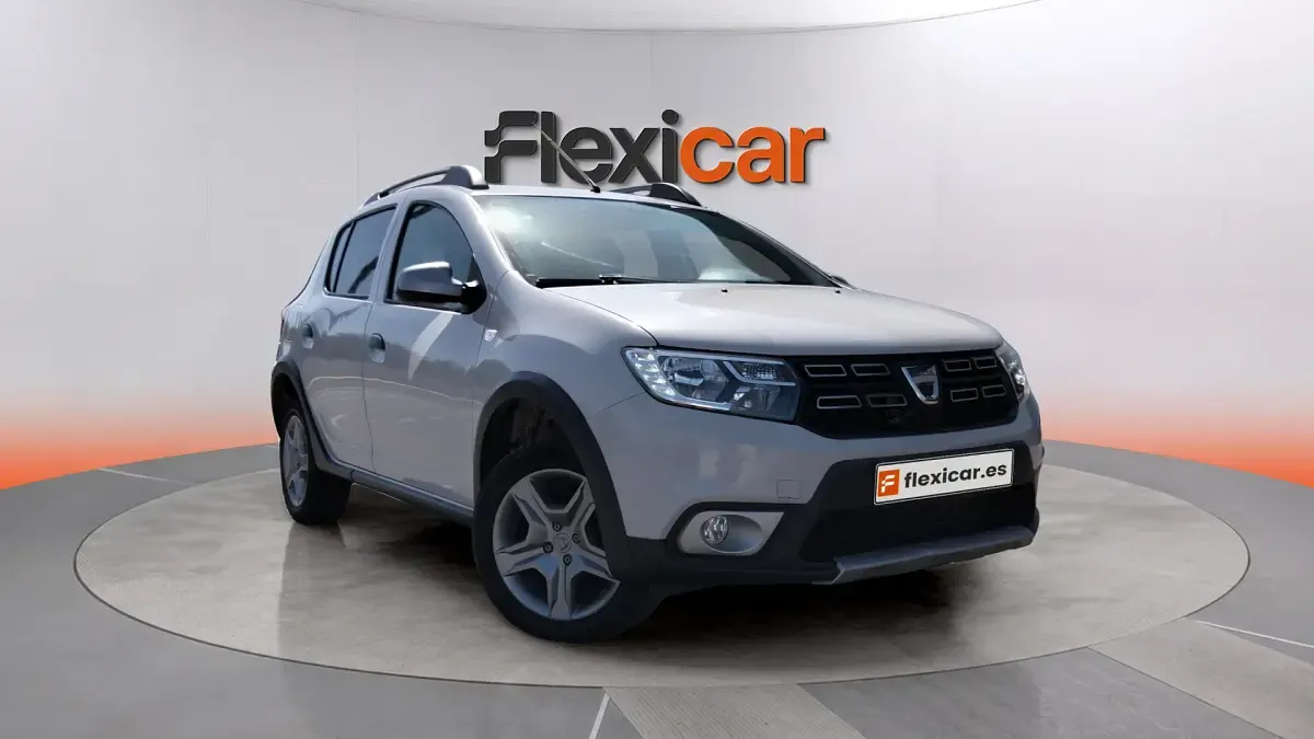 Usado Dacia Sandero Comfort 90 CV (66 kW) 2020 Berlina