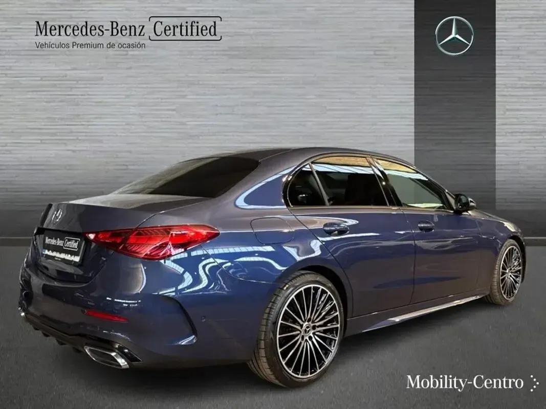 Usado Mercedes C220 200 CV (147 kW) 2025 Azul sodalita Berlina