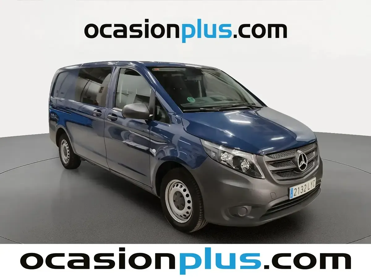 Usado Mercedes Vito 102 CV (75 kW) 2022 Azul Van