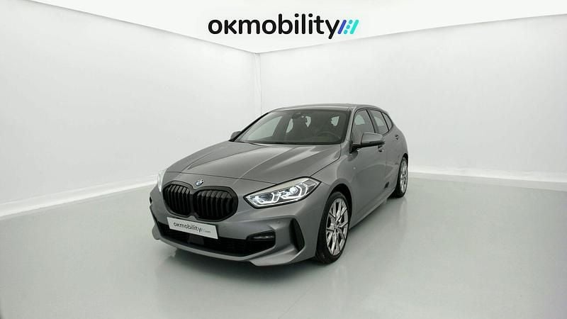 Skyscraper grau Usado 2024 BMW 118 M Sport Utilitario | 25.100 € (Precio justo) - Imagen 1/1