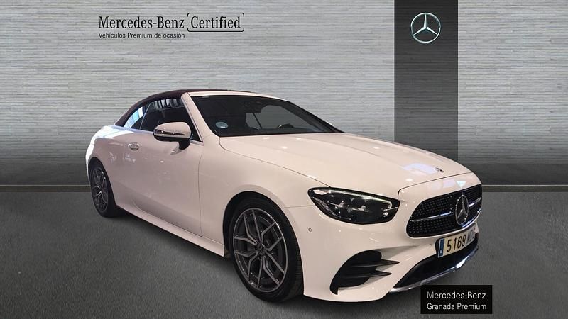 Usado Mercedes E220 AMG line 194 CV (142 kW) 2022 Blanco Descapotable