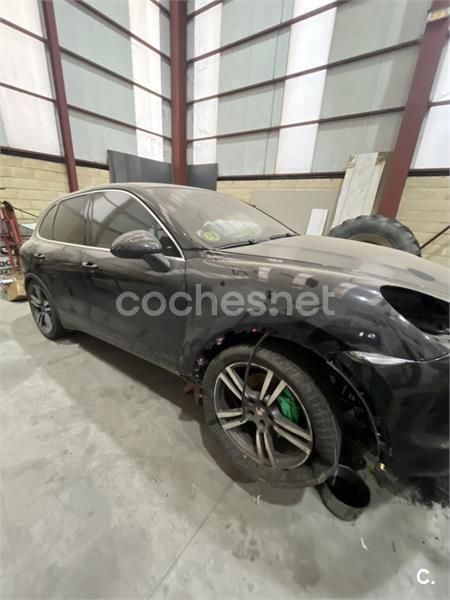 Negro Usado 2012 Porsche Cayenne SUV | 12.000 € - Imagen 1/1
