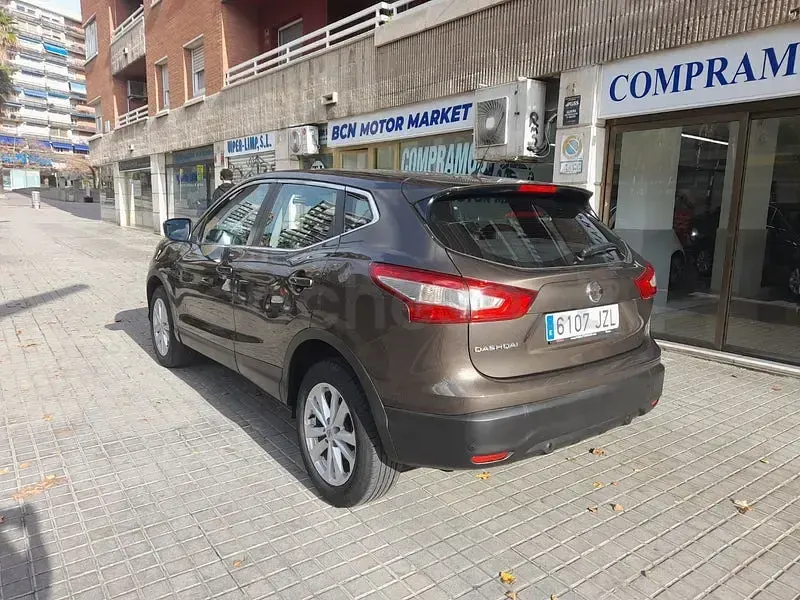 Usado Nissan Qashqai Acenta 130 CV (95 kW) 2017 Negro SUV