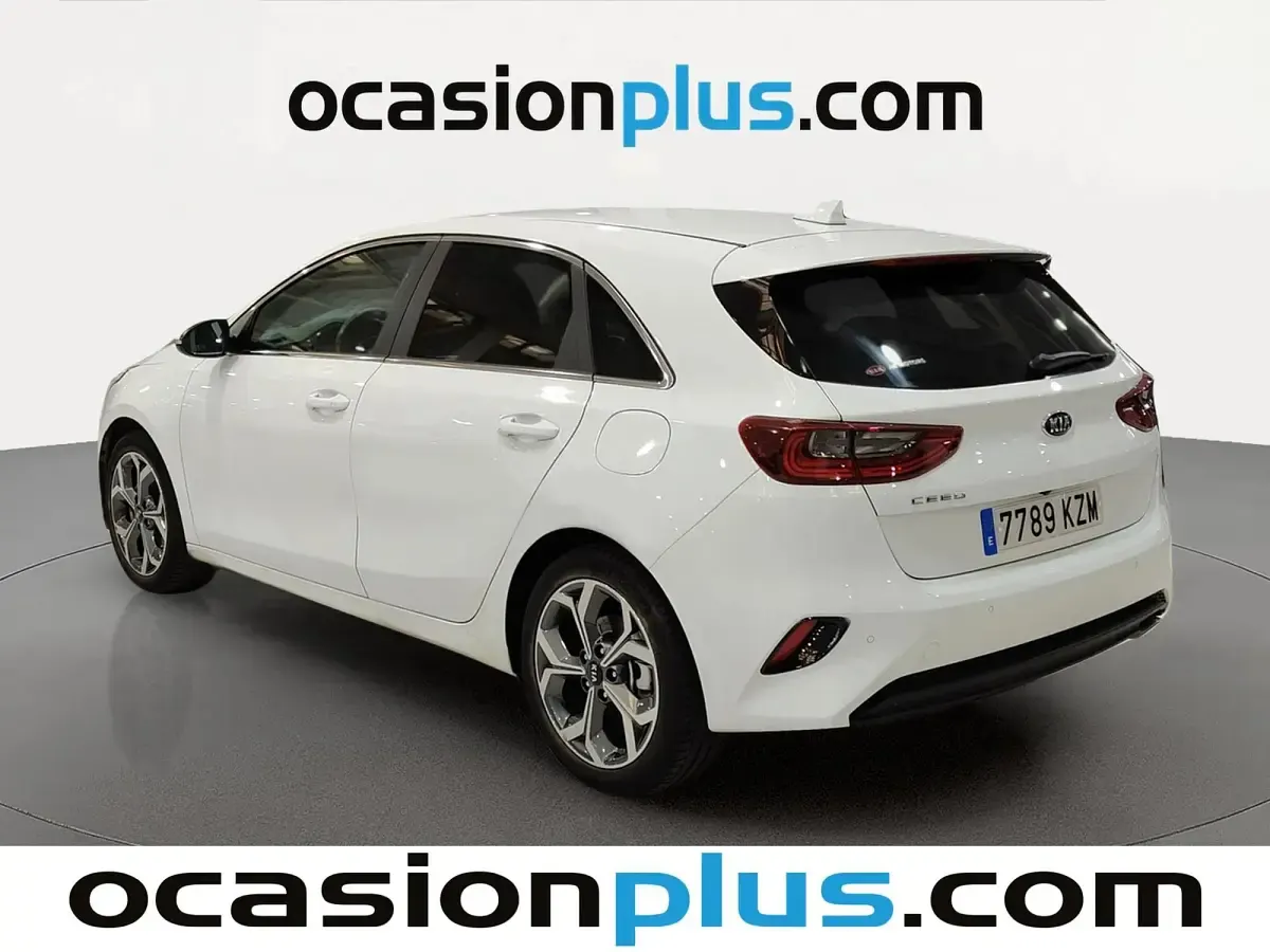 Usado Kia Ceed 120 CV (88 kW) 2019 Blanco Utilitario