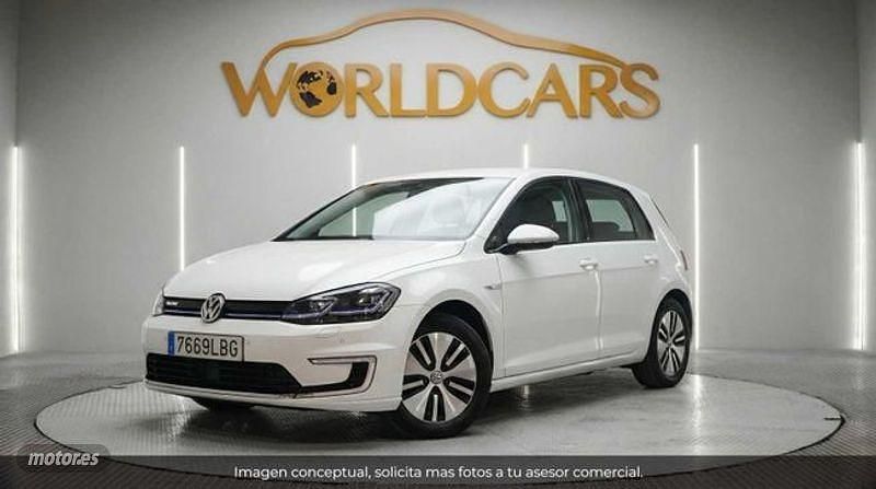 Usado VW Golf VII 136 CV (100 kW) 2019 Blanco Berlina