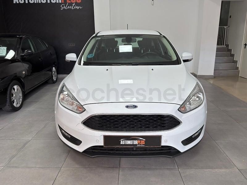 Usado Ford Focus Active 125 CV (91 kW) 2018 Blanco Berlina