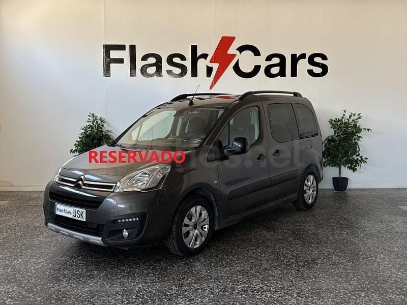 Usado Citroën Berlingo XTR 120 CV (88 kW) 2016 Marrón Monovolumen