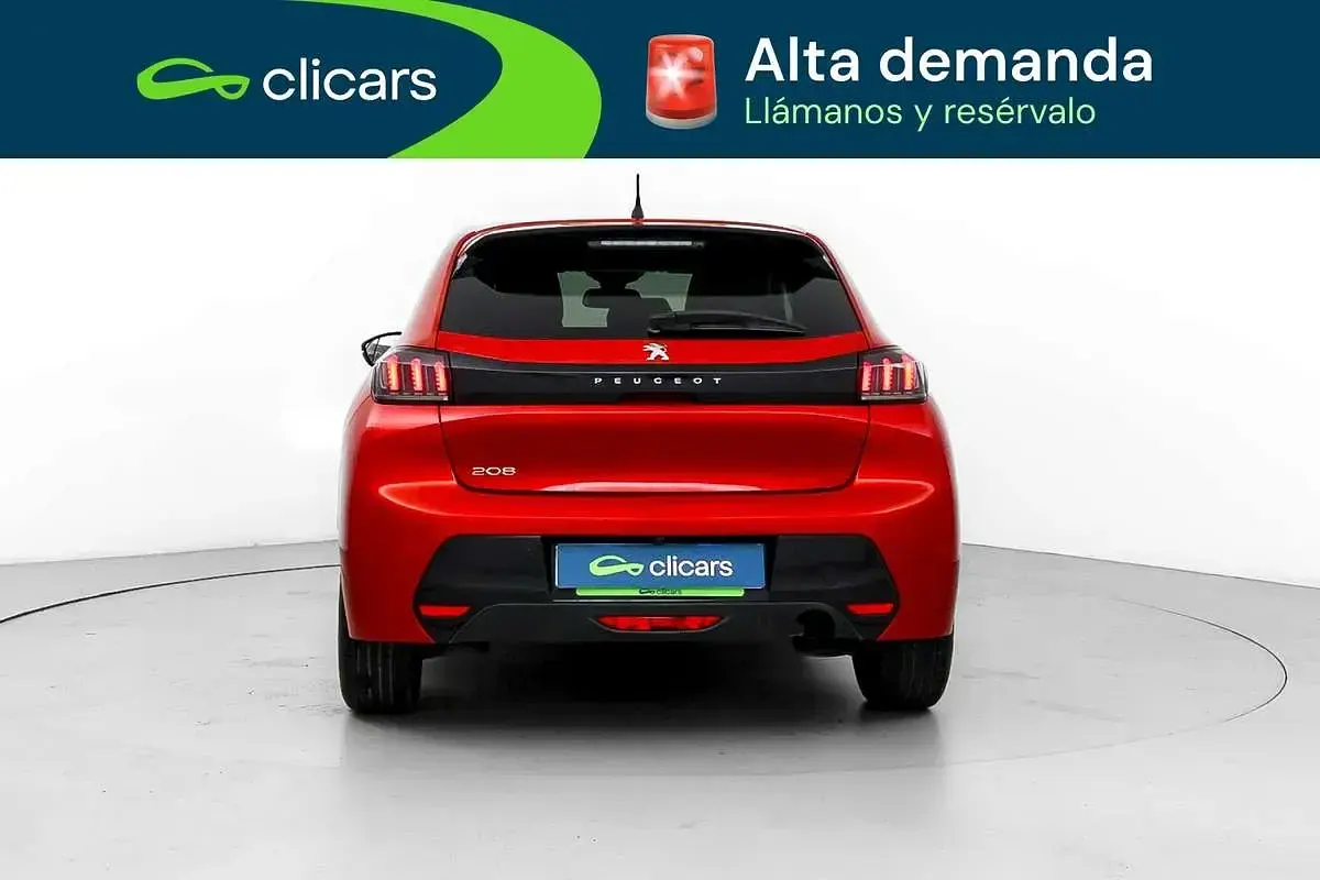 Usado Peugeot 208 Allure 102 CV (75 kW) 2020 Rojo Utilitario