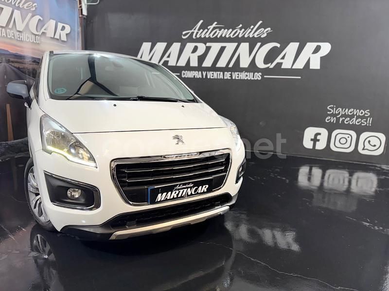 Usado Peugeot 3008 Allure 120 CV (88 kW) 2016 Blanco Berlina