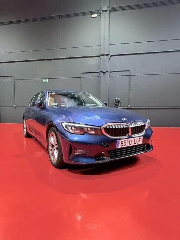 Usado BMW 318 Shadowline 150 CV (110 kW) 2020 Azul Berlina