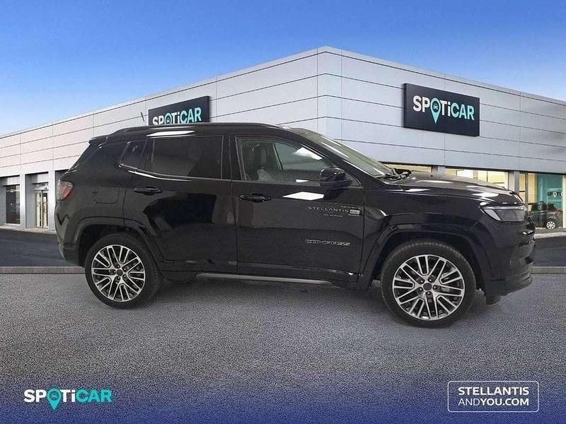 Usado Jeep Compass Summit 131 CV (96 kW) 2025 Negro SUV