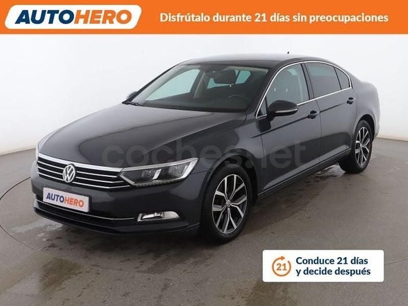 Usado VW Passat Advance 150 CV (110 kW) 2019 Negro Berlina