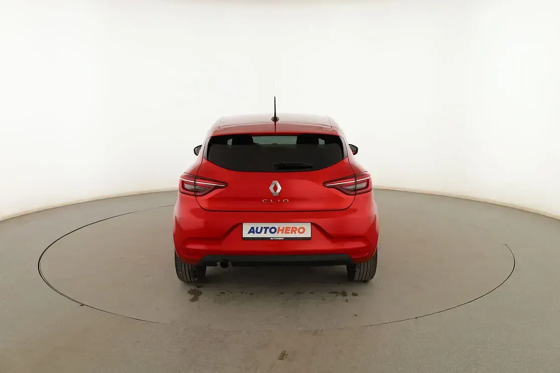 Usado Renault Clio Intens 101 CV (74 kW) 2020 Rojo Utilitario