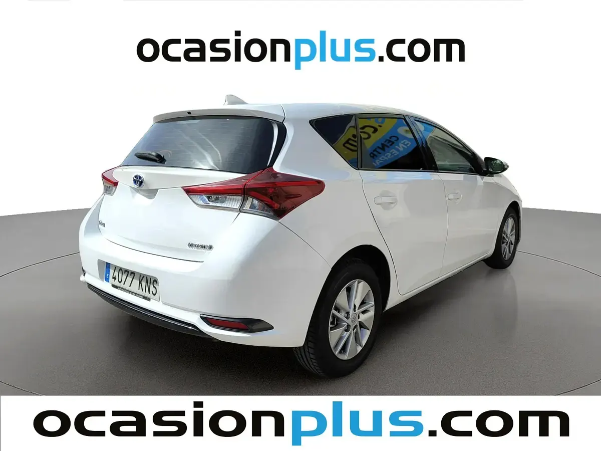 Usado Toyota Auris Hybrid Business Edition 136 CV (100 kW) 2018