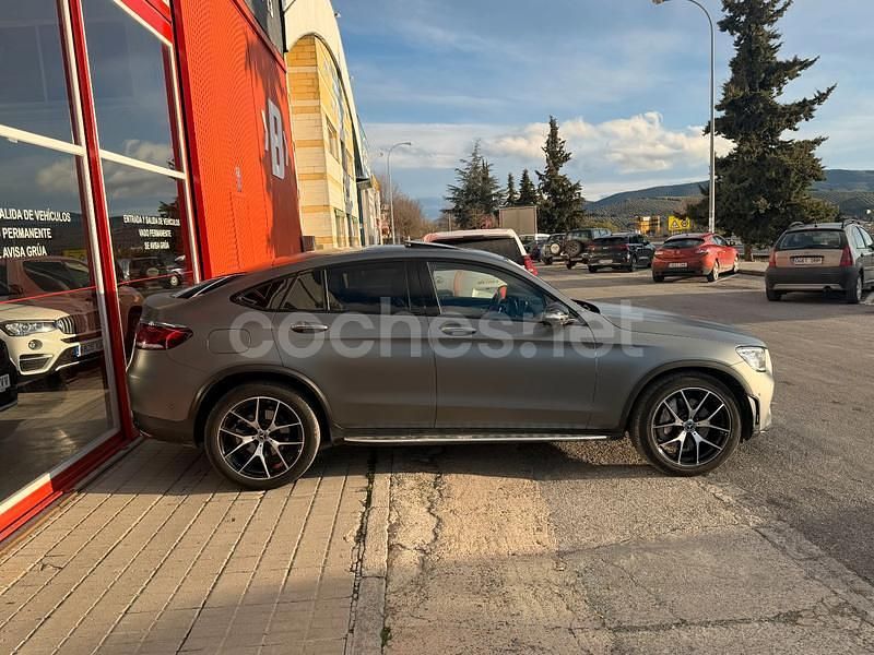 Usado Mercedes GLC300 245 CV (180 kW) 2021 Gris / plata Coupe