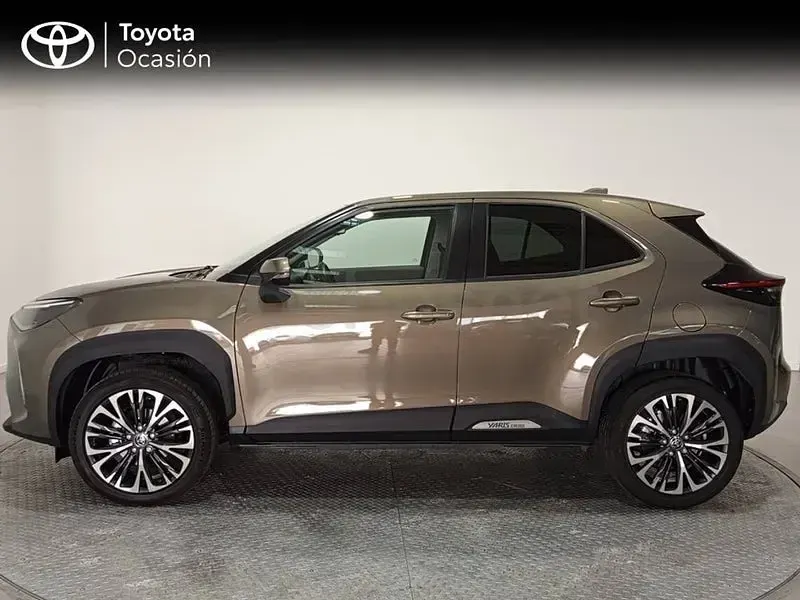 Usado Toyota Yaris Cross Style 116 CV (85 kW) 2022 Marrón SUV