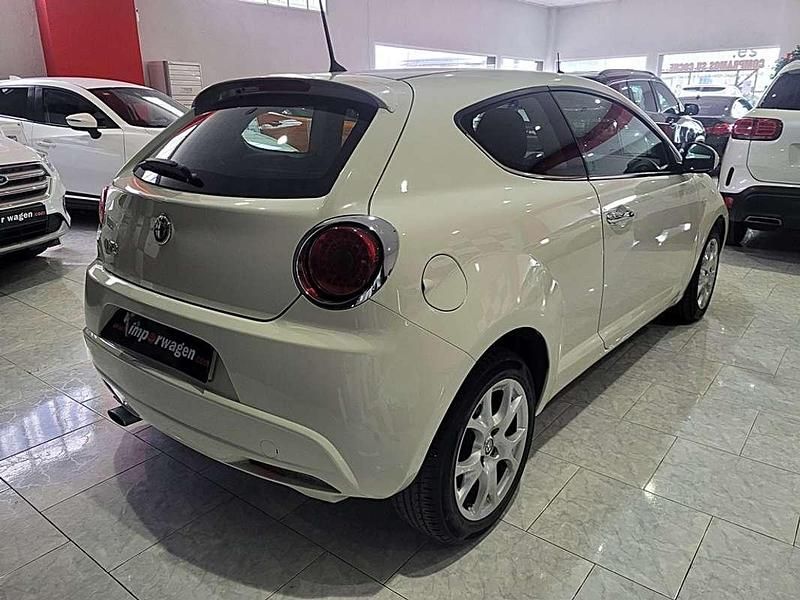 Usado Alfa Romeo MiTo Distinctive 85 CV (62 kW) 2014 Blanco Utilitario