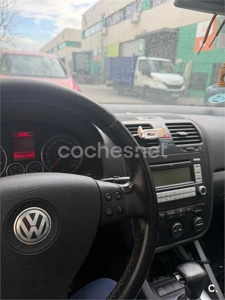 Usado VW Golf V Advance 122 CV (89 kW) 2008 Rojo Familiar