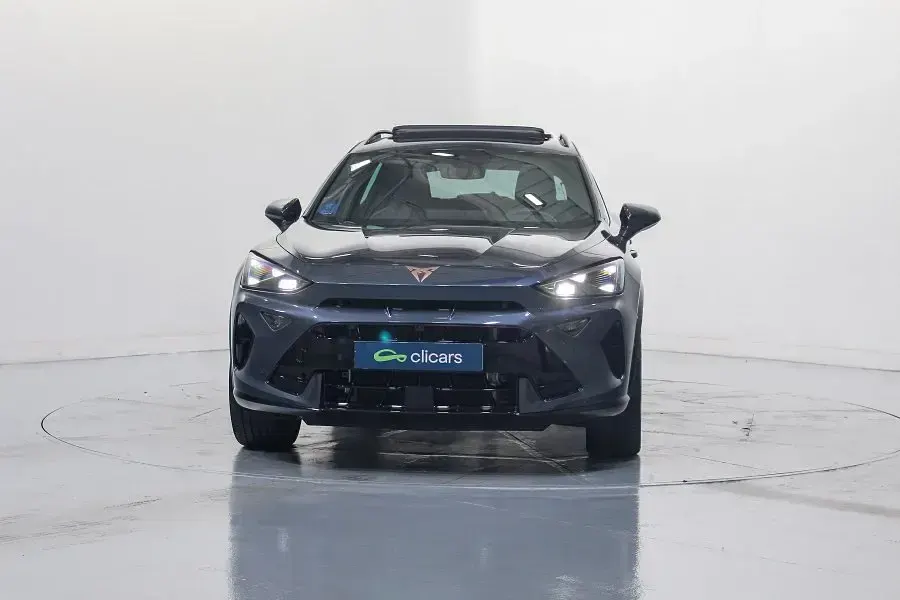 Usado Cupra Formentor 204 CV (150 kW) 2025 Gris / plata SUV