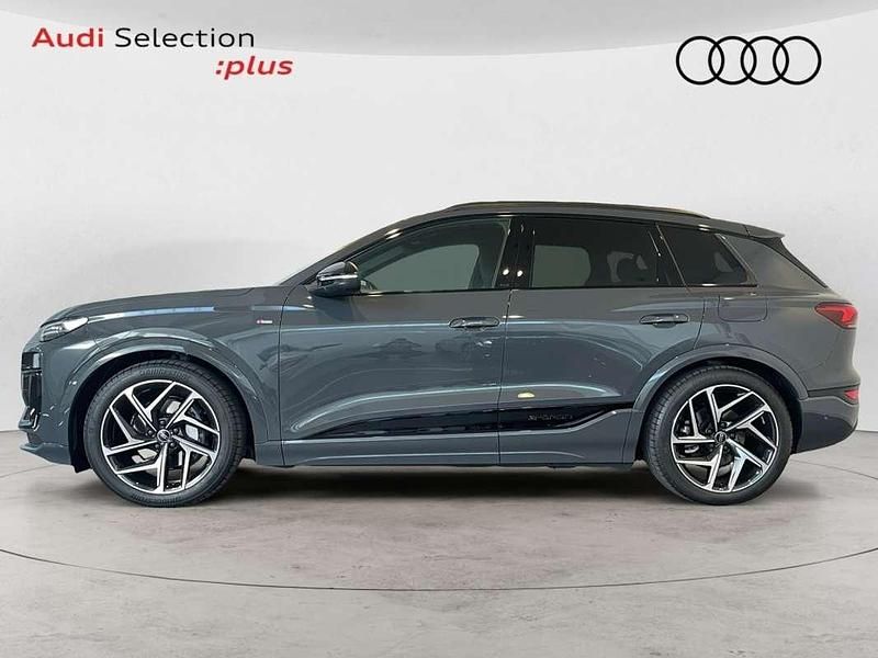 Usado Audi Q6 e-tron Performance 225 kW (306 CV) 2025 Gris SUV