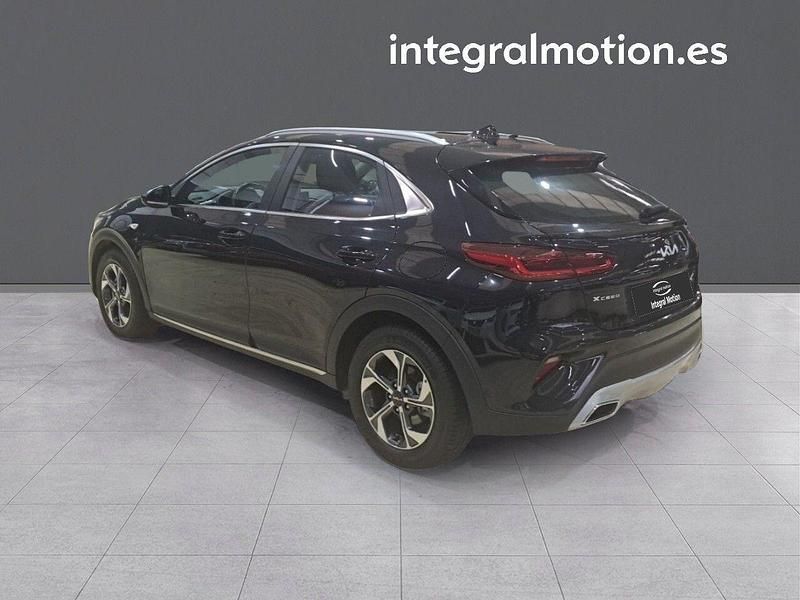 Usado Kia XCeed 119 CV (87 kW) 2022 Negro SUV