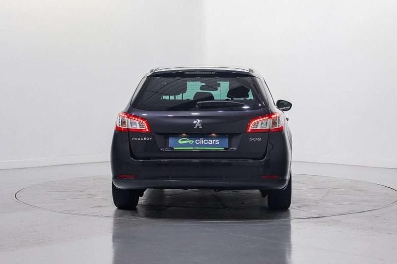 Usado Peugeot 508 SW Active 120 CV (88 kW) 2018 Negro Familiar