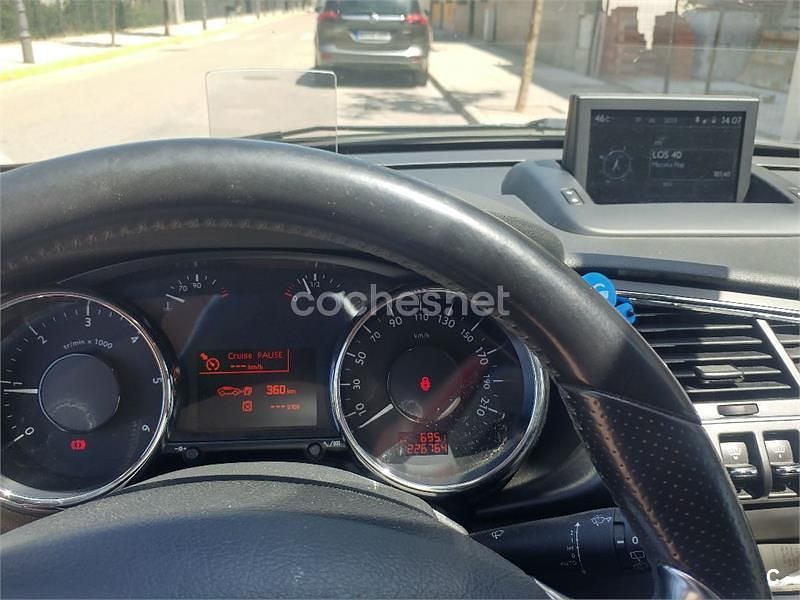 Usado Peugeot 3008 Allure 115 CV (84 kW) 2014 Negro Familiar