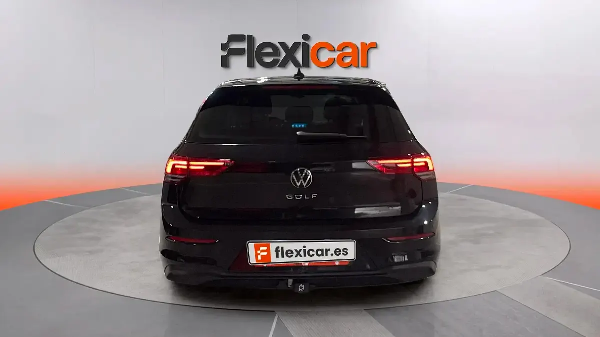 Usado VW Golf VII Advance 150 CV (110 kW) 2020 Negro Berlina
