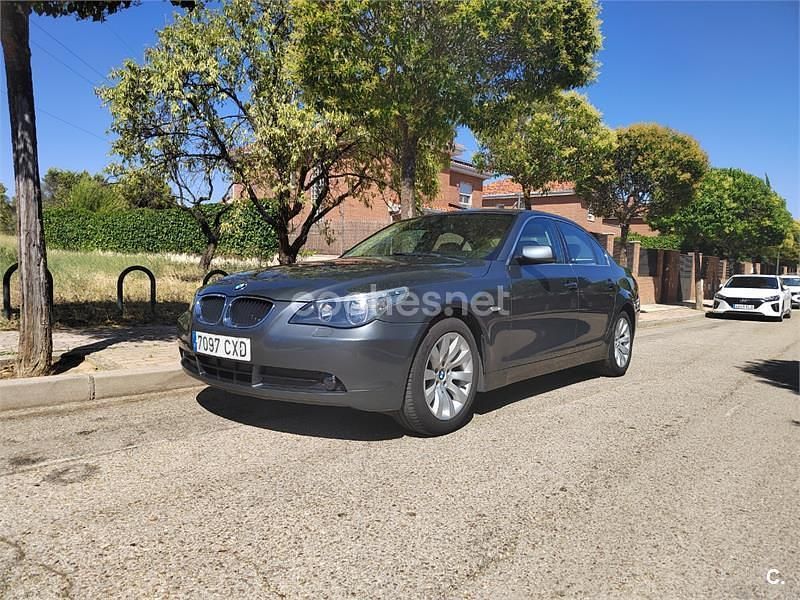 Gris / plata Usado 2004 BMW 520 Berlina | 12.000 € - Imagen 1/4