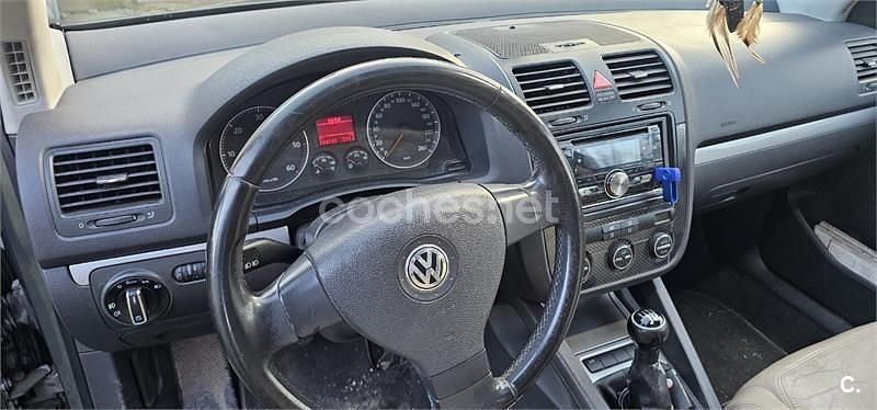 Usado VW Golf IV Sportline 140 CV (102 kW) 2004 Gris / plata Berlina