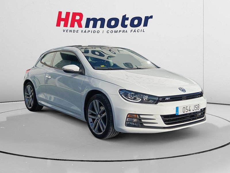 Gris Usado 2015 VW Scirocco R-line Coupe | 14.590 € (Precio justo) - Imagen 1/4