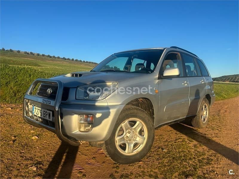 Usado Toyota RAV4 Luna 116 CV (85 kW) 2001 Gris / plata SUV