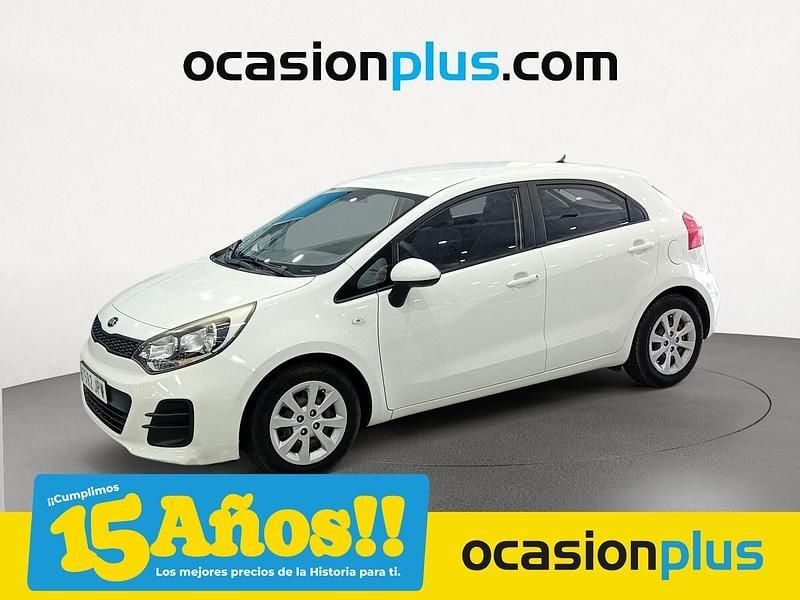 Blanco Usado 2016 Kia Rio Utilitario | 8190 € (Precio justo) - Imagen 1/4