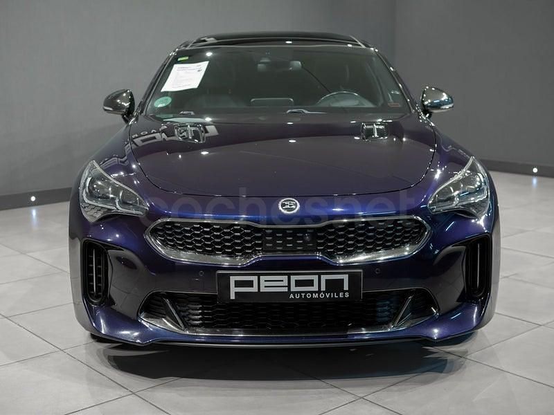 Usado Kia Stinger GT-Line 256 CV (188 kW) 2017 Azul Utilitario