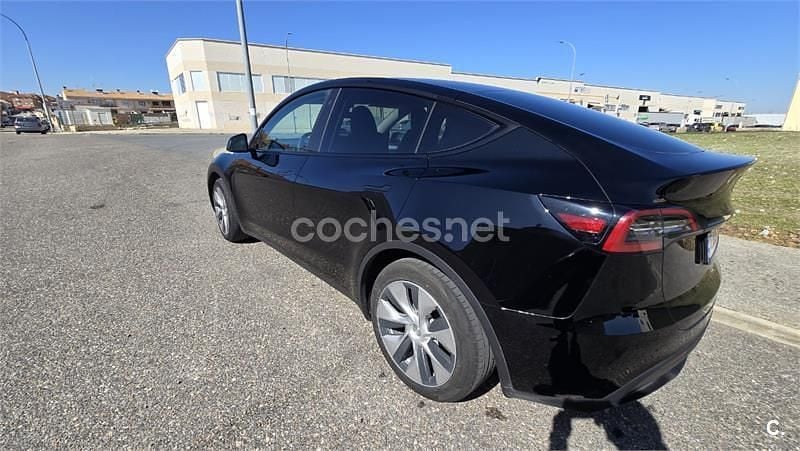 Usado Tesla Model Y RWD 219 kW (299 CV) 2023 Eléctrico SUV
