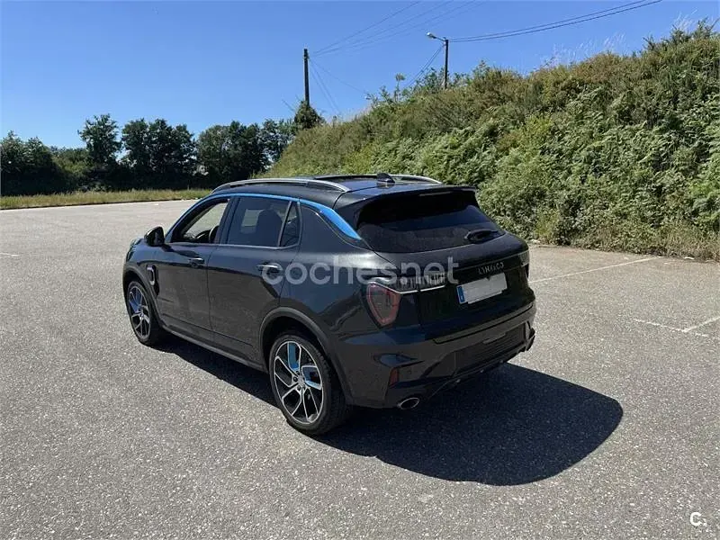 Usado Lynk & Co 01 261 CV (191 kW) 2022 Negro SUV