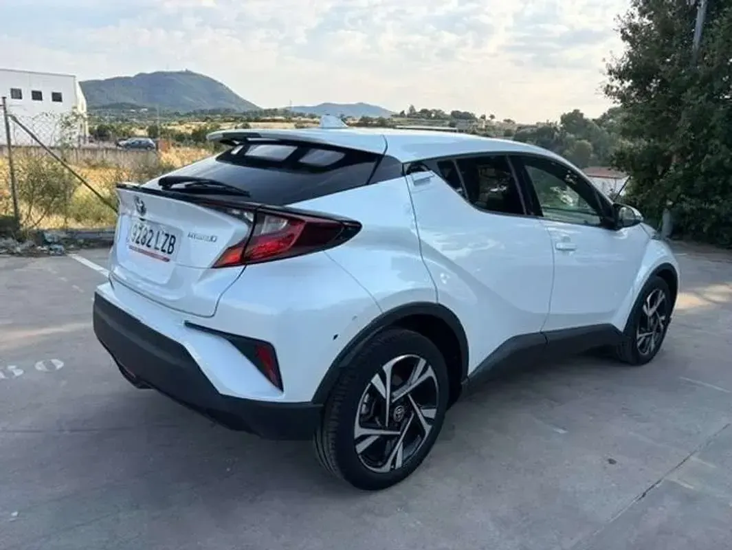Usado Toyota C-HR Advance 122 CV (89 kW) 2022 Blanco SUV